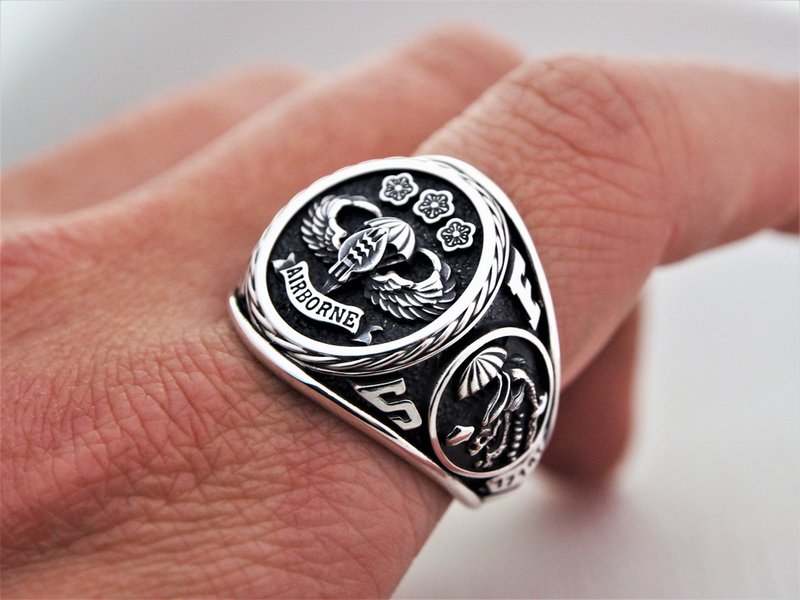 期戒 / 伞兵戒 / 冠军戒 / 陆军航特部 伞兵纪念戒 ( 独立62旅 ) - 戒指 - 银 银色