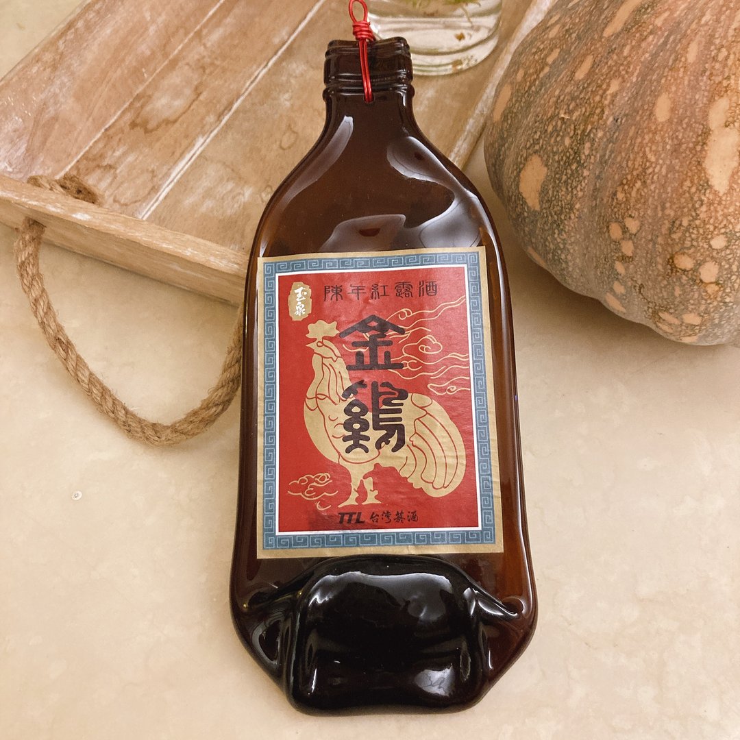 复古怀旧感 台湾金鸡陈年红露酒 酒瓶吊饰 挂饰 壁挂 - 吊饰 - 玻璃 