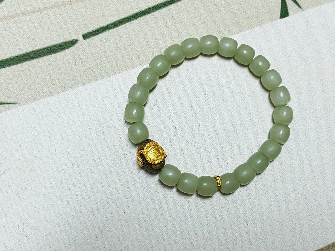 7mm天然和田玉 /和阗玉-晴水玉 银蛇镶沈香木 设计单圈手串ms - 手链/手环 - 玉石 绿色