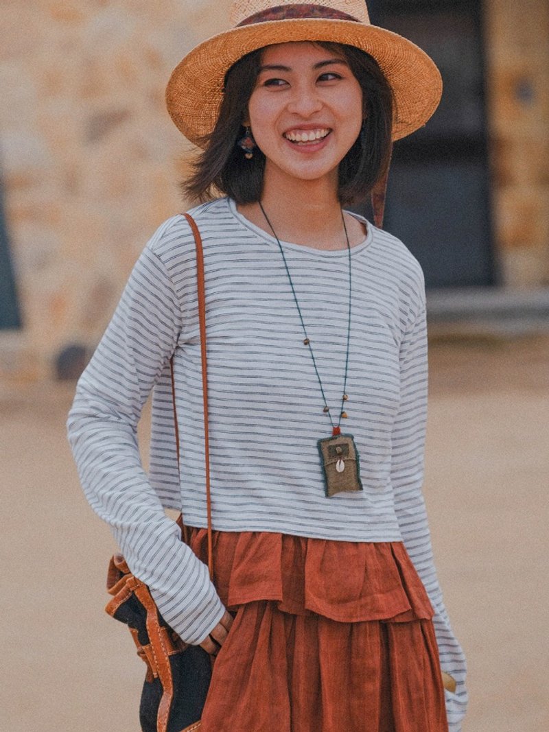 幻影協奏 簡約條紋提花小圓領上衣 落肩堆堆袖長袖T恤 - 女装 T 恤 - 棉．麻 白色