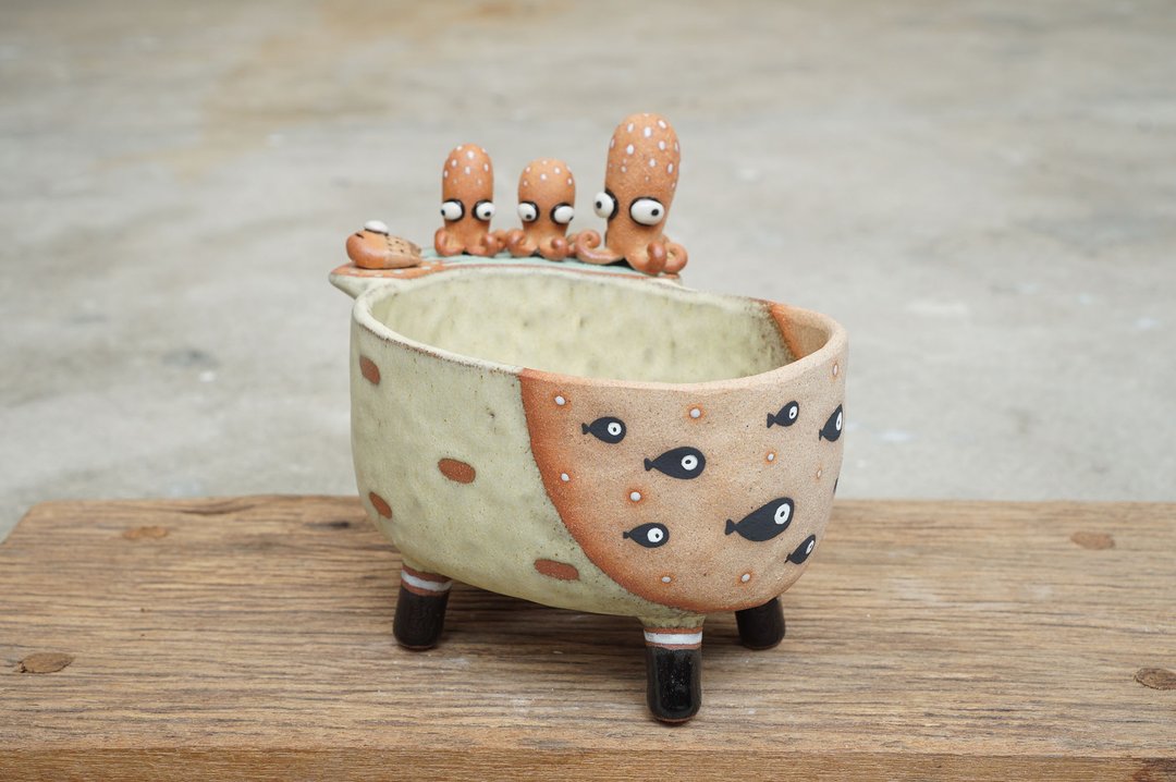 squid plant pot , octopus , handmade ceramic. cactus - 花瓶/陶器 - 陶 咖啡色