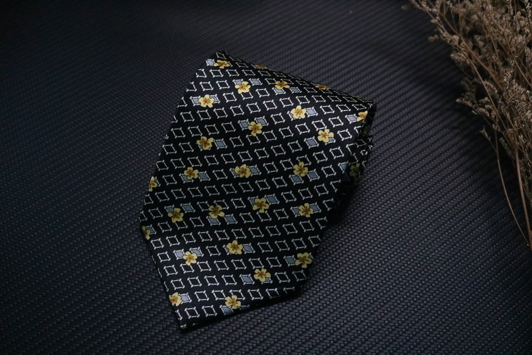 黑色小格子领带真丝商务正装necktie - 领带/领带夹 - 丝．绢 黑色