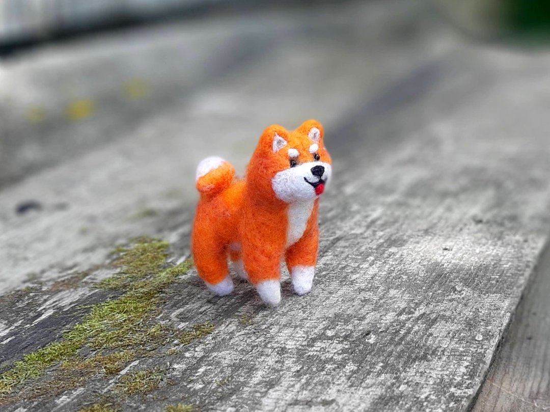 SHIBA INU Dollhouse miniatures Needle felted animals Wool felt dog figurines - 玩偶/公仔 - 羊毛 橘色