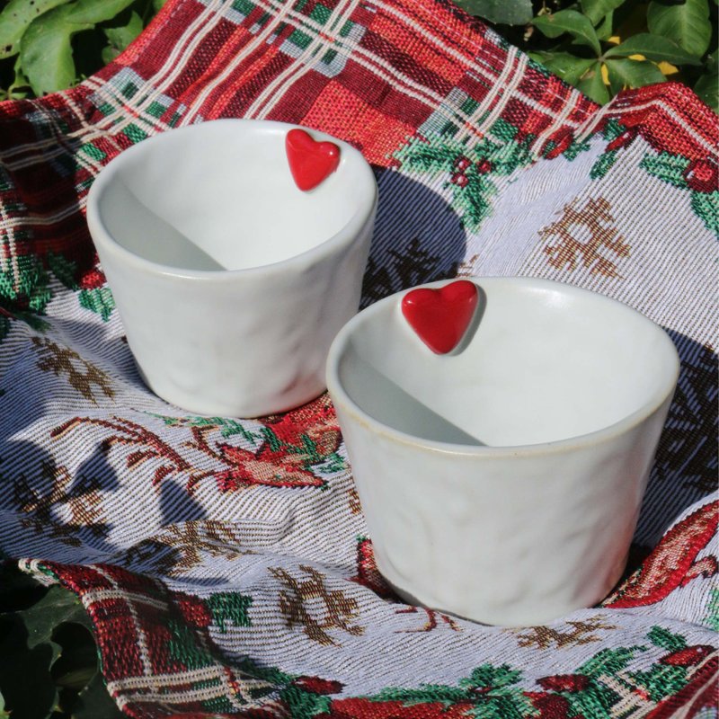 【陶瓷马克杯】好好被爱系列-角落心事-爱心陶瓷杯 200 ml - 咖啡杯/马克杯 - 瓷 