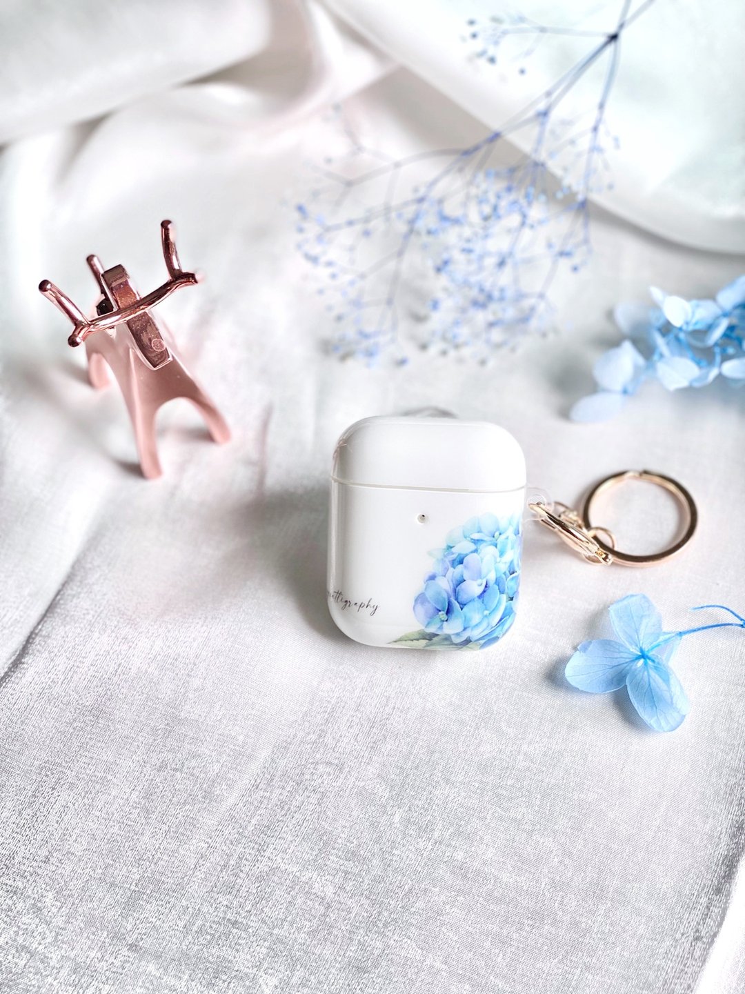 AirPods 1/2代 保护套 保护壳 耳机壳 原创设计 专属西洋书法包装 - 耳机收纳 - 塑料 白色