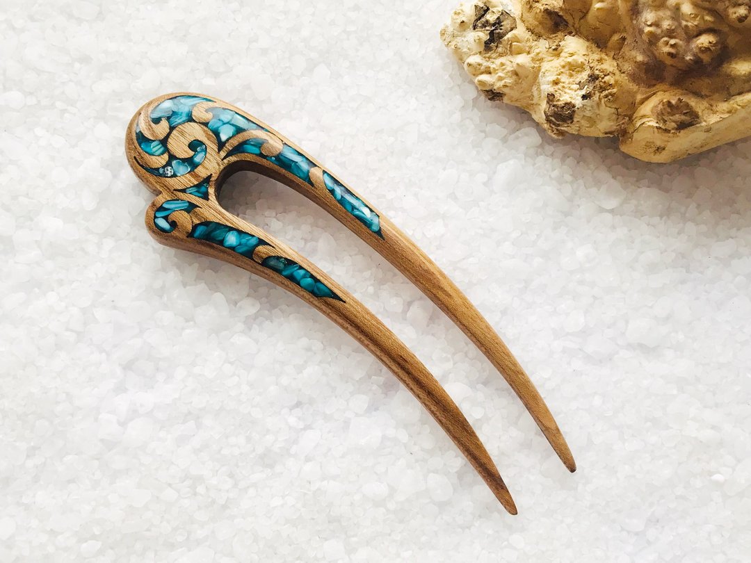 Hair clip, hair pin, carved wooden hair fork with blue stones, gift for her - 发饰 - 木头 蓝色