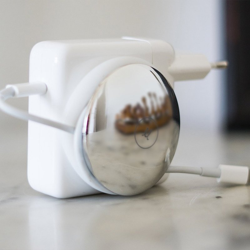 多功能收电缐纳器 - 白色+银铬色 - 卷线器/电线收纳 - 硅胶 银色