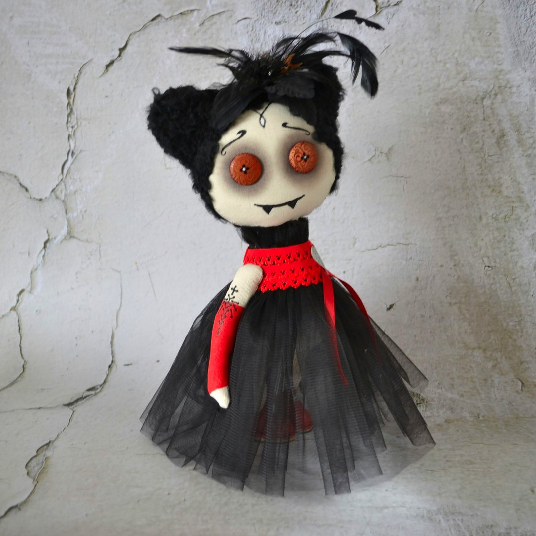 Lady Vamp. Gothic handmade doll - 玩偶/公仔 - 棉 黑色