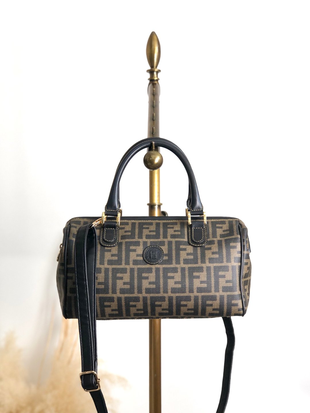 【VintageShop solo 日本直送中古包专卖店】FENDI 芬迪 经典 FF 老花 PVC 迷你波士顿包 黑色 2way vintage ec36sk - 侧背包/斜挎包 - 防水材质 黑色
