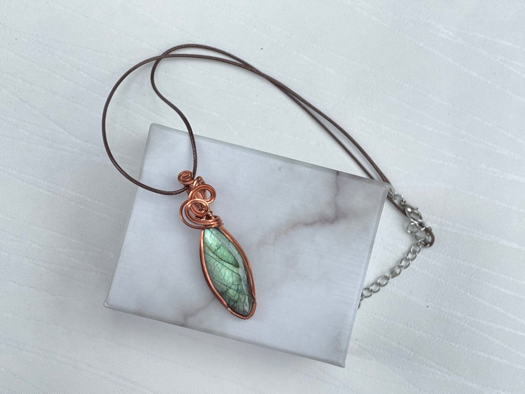 wire wrapping 拉长石 铜线 绕线 吊堕 - 项链 - 铜/黄铜 金色