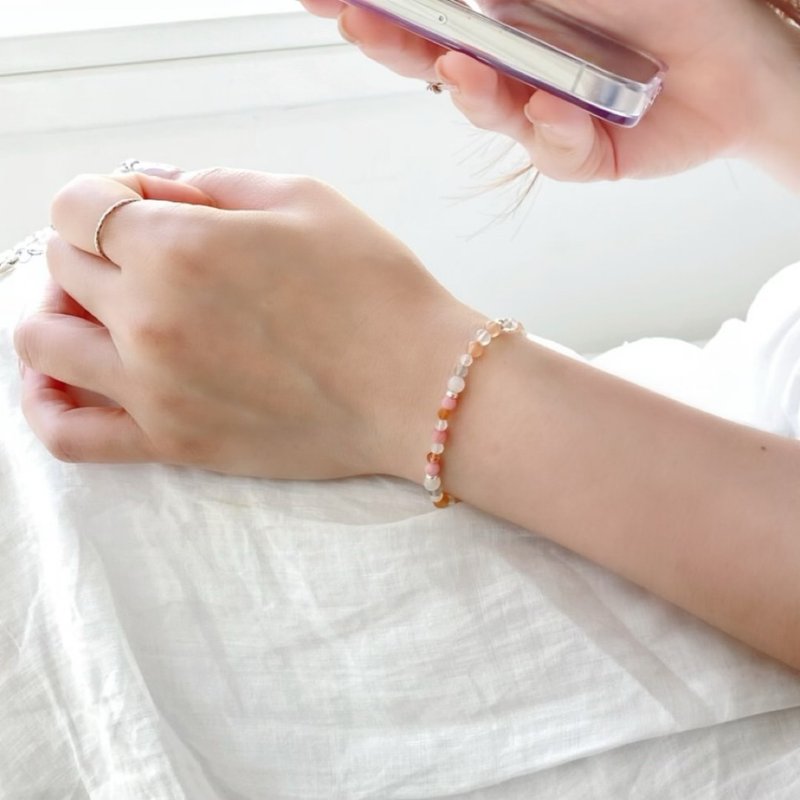 水晶手链/天然石手链x太阳石x月光石x纯银配件|秋色(限量) - 手链/手环 - 水晶 多色