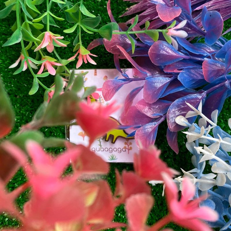 躲起来的害羞小腕龙 金属别针 - 徽章/别针 - 其他金属 绿色