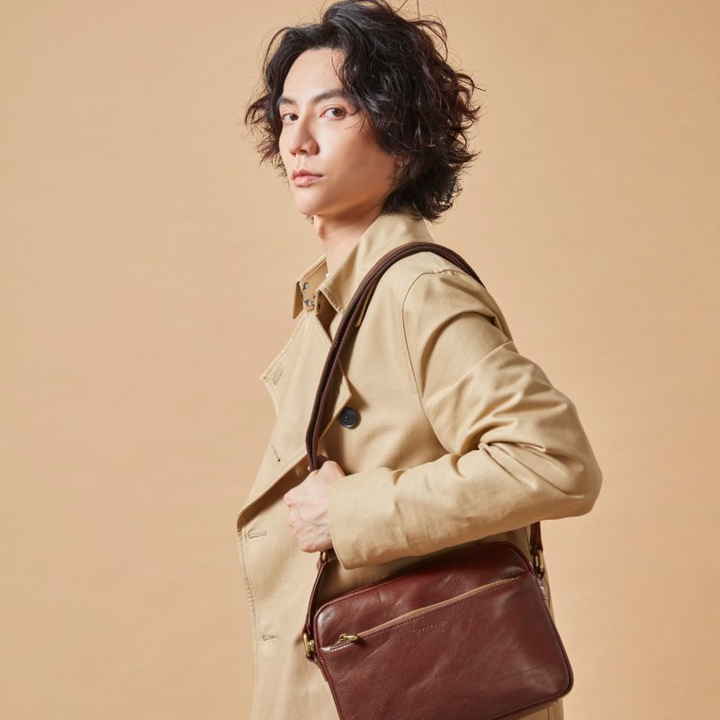 【侧背包/24H快速出货】相机包/横式侧背包(S) 男女适用 植鞣革 - 侧背包/斜挎包 - 真皮 咖啡色