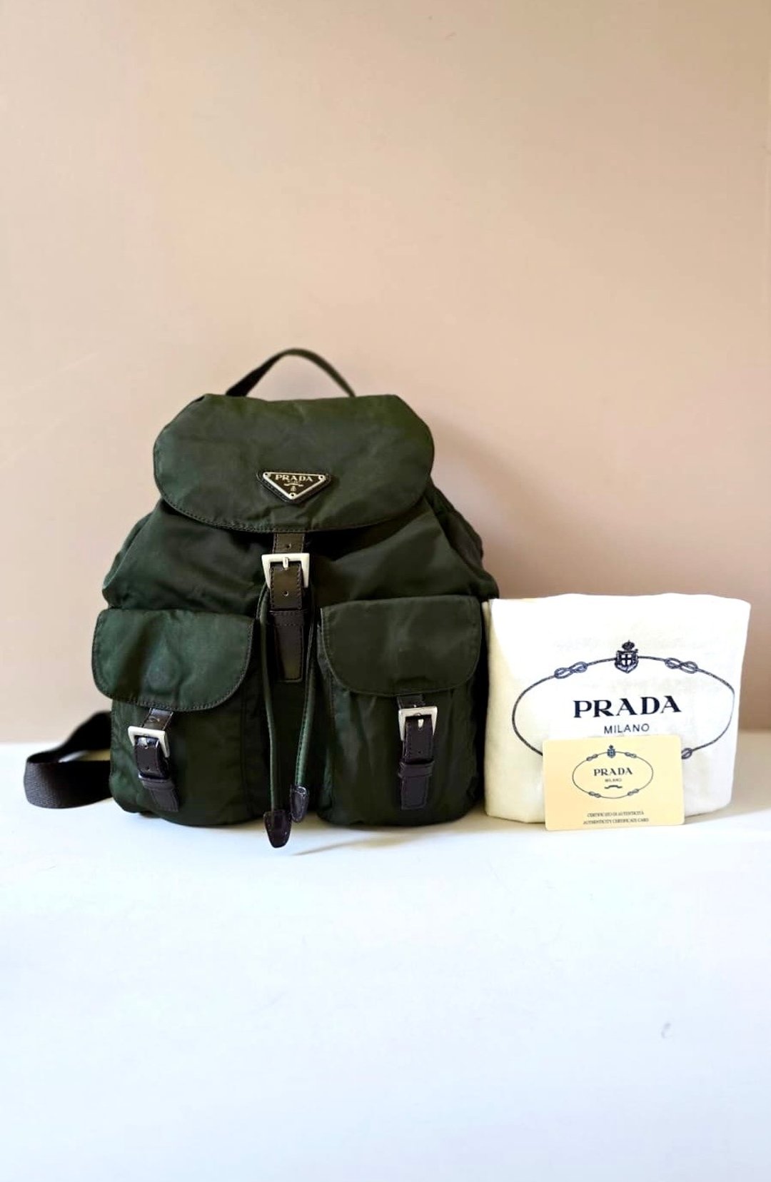 绝版古董品 Prada橄榄绿色银标双肩包 后背包 背囊 中古包 二手包 - 后背包/双肩包 - 防水材质 绿色