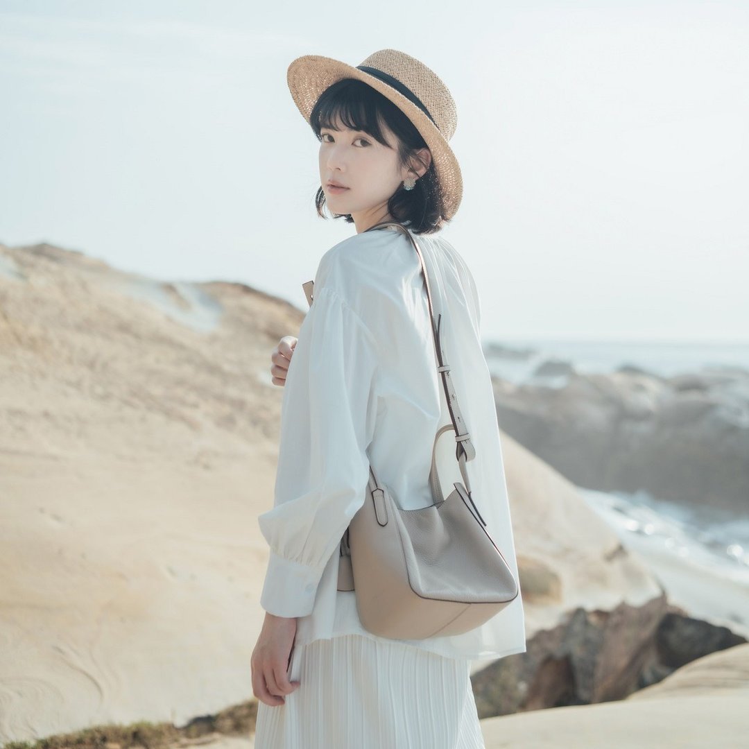 【减价促销】Eloise皮革手提包 - 浅灰色 多种背携方式 - 手提包/手提袋 - 真皮 灰色