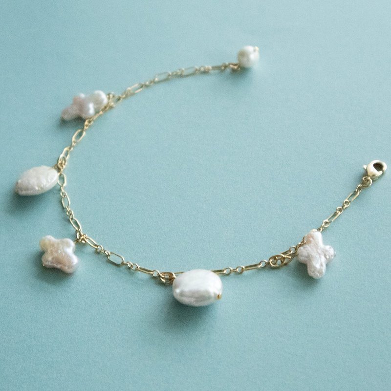 珍珠吊坠14KGF手链/硬币珍珠/交叉珍珠/独特珍珠 - 手链/手环 - 珍珠 白色