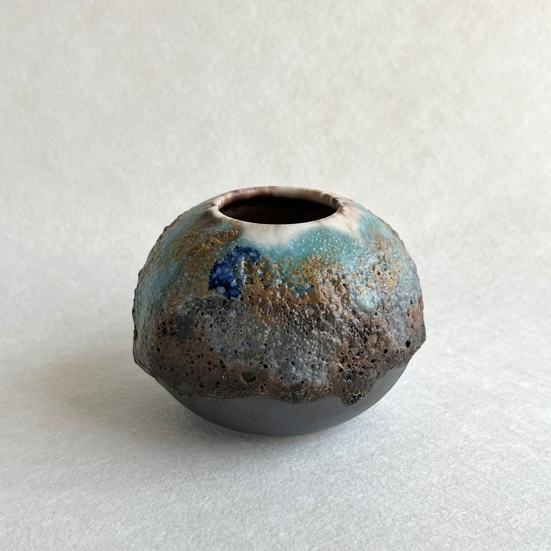 手工陶瓷花瓶 花器 扩香瓶 精油瓶 迷你花瓶 花艺道具 新年礼物 - 花瓶/陶器 - 陶 多色