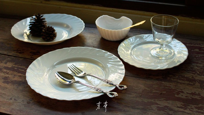 法国制牛奶玻璃餐具 - 盘子/餐盘/盘架 - 玻璃 