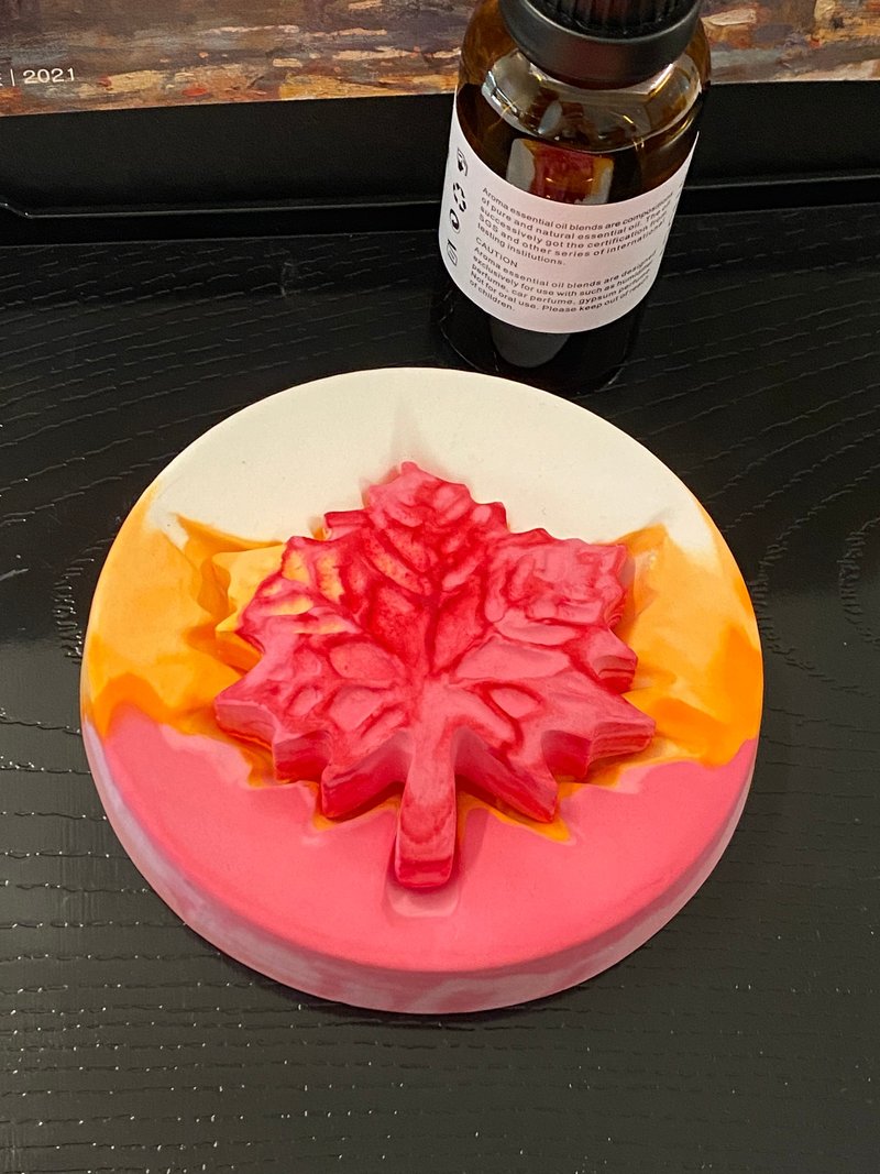 枫叶扩香石 Maple Leaf aroma stone - 香薰/精油/线香 - 其他材质 多色