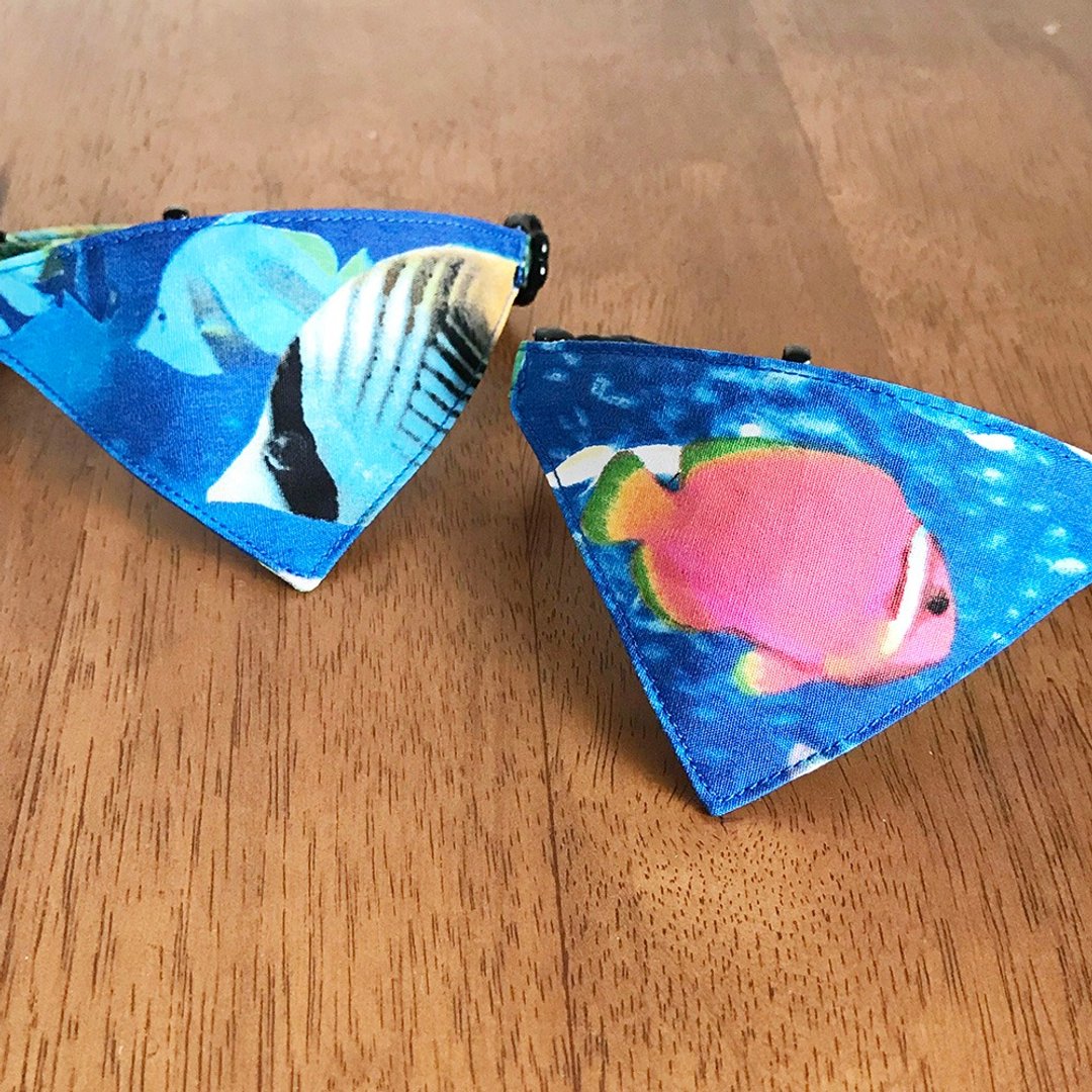 [Tropical Fish Pattern] Cat Bandana Style Safety Collar Safety Collar Cat Collar - 衣/帽 - 棉 蓝色