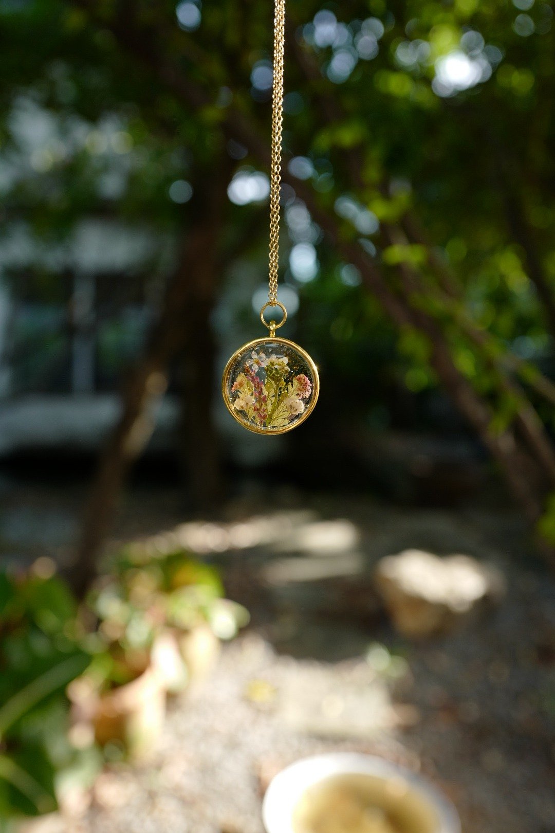 Flower Terrarium Necklace (Light Pink+White), 18K Gold Plated - 项链 - 植物．花 透明