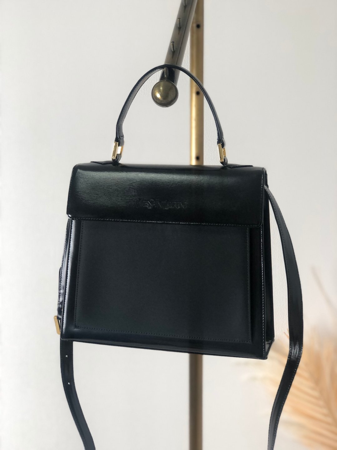 【日本直送，名牌二手包装】Yves Saint Laurent YSL 标志珐琅 2way 肩包黑b33wjx - 侧背包/斜挎包 - 真皮 黑色