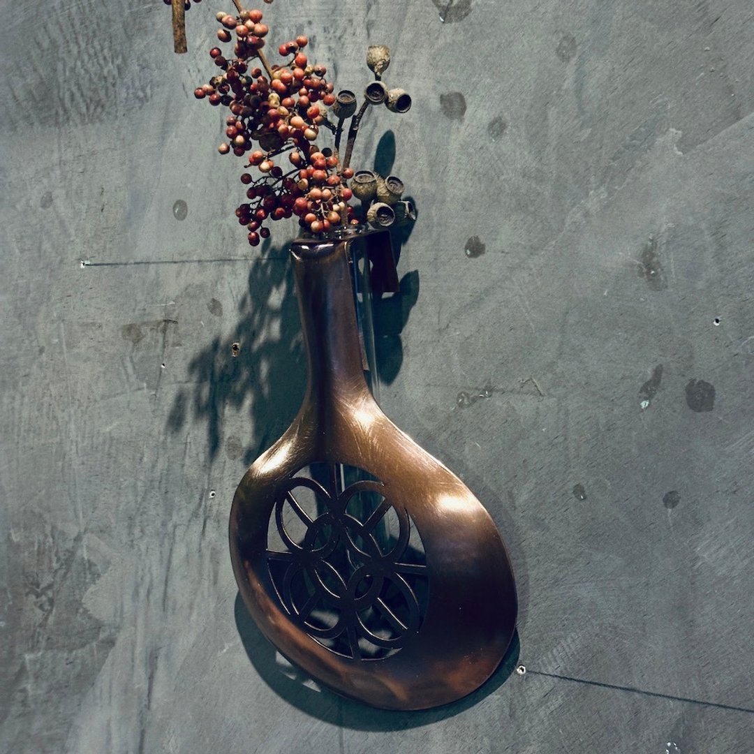红铜壁挂花器小品/花窗花影 E 款，青冶金工手作的诗用金属工艺写诗 - 花瓶/陶器 - 铜/黄铜 