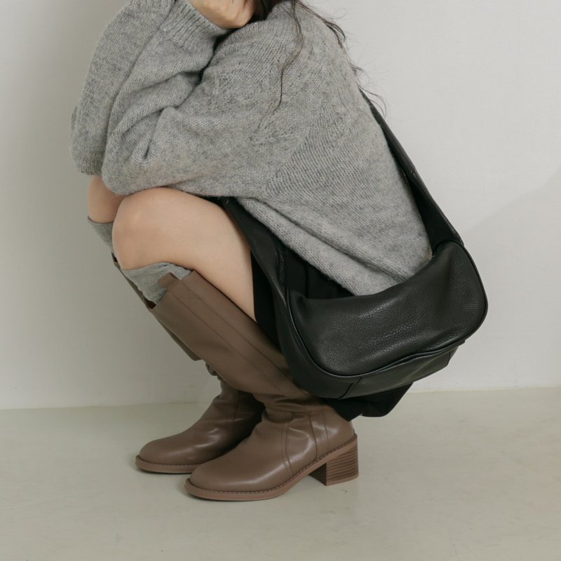 法棍长型-软软侧背包-黑色 - 侧背包/斜挎包 - 真皮 黑色