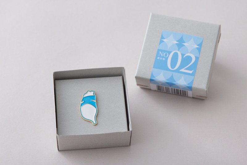 台湾蓝白拖徽章附礼盒/台湾伴手礼 台湾特色礼物 附盒 - 胸针 - 其他金属 蓝色