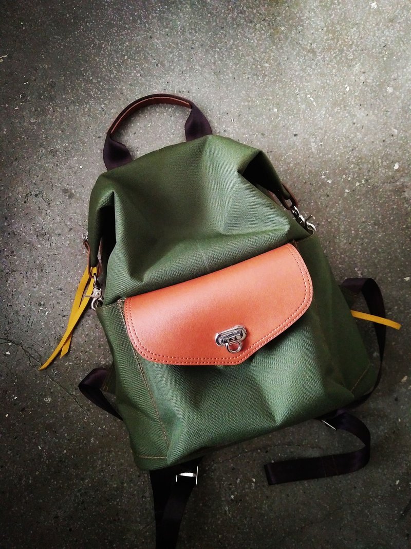 RUN听见自己的心跳声防水后背包-森林绿(小款) - 后背包/双肩包 - 防水材质 多色