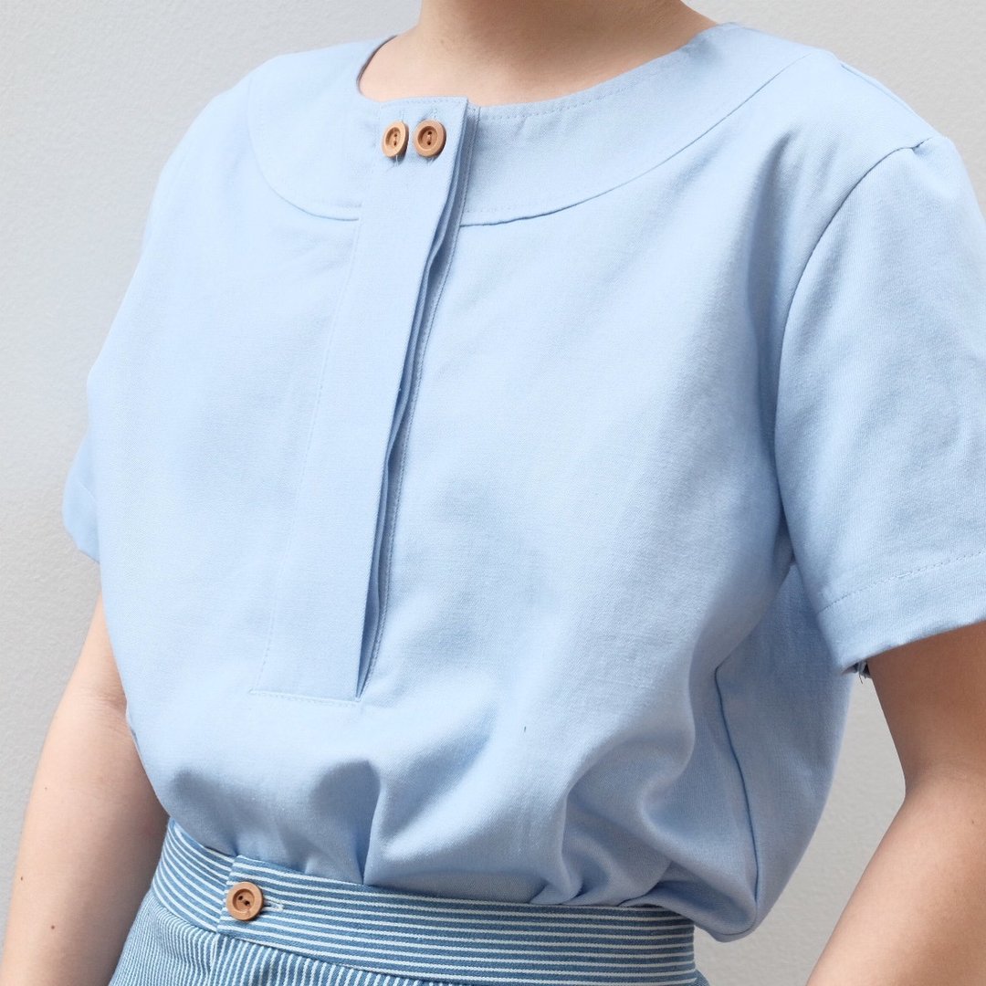 Bonnie Blouse - Baby Blue - 女装上衣 - 其他材质 蓝色