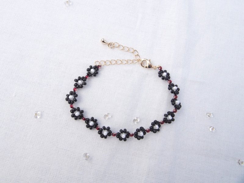 Bead Bracelet Flower V_2 Black Flower - 手链/手环 - 其他材质 黑色