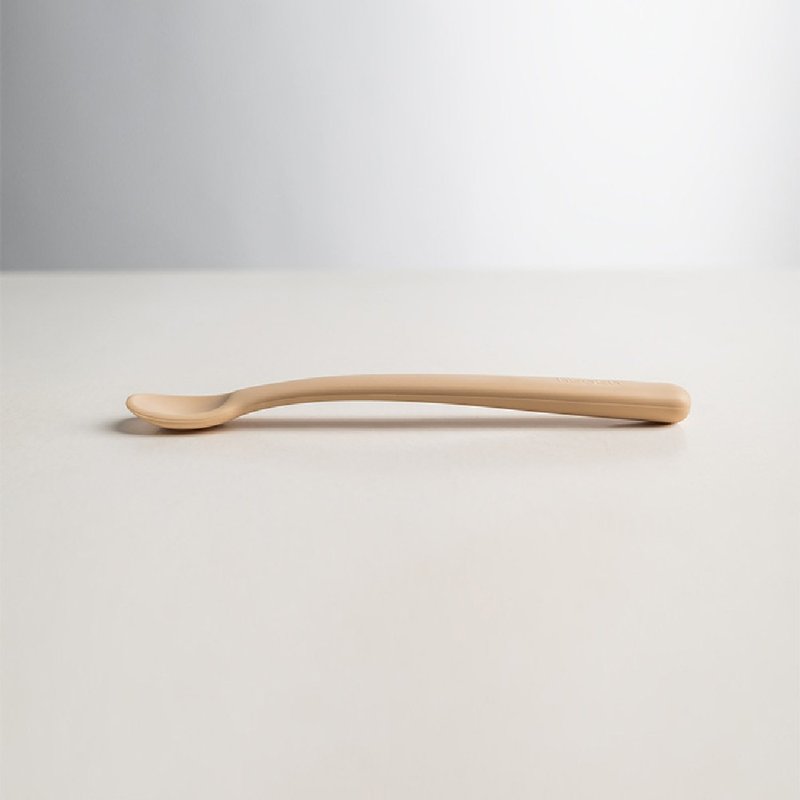 【hegen】成长餐桌儿童学习餐具|婴儿汤匙 - 儿童餐具/餐盘 - 硅胶 橘色