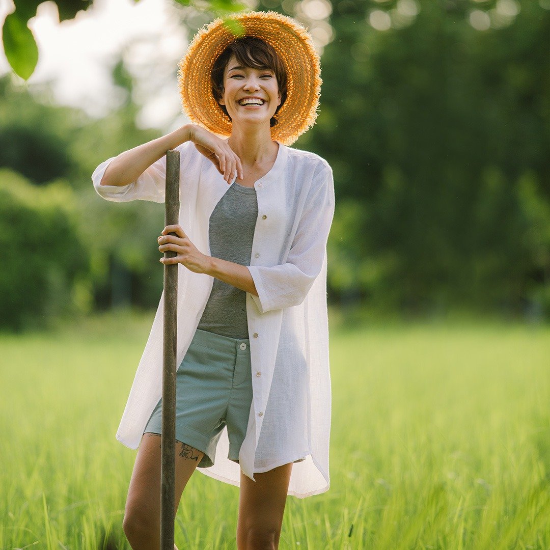 Vassana Linen Long Blouse/ White/ Off white - 女装上衣 - 棉 白色