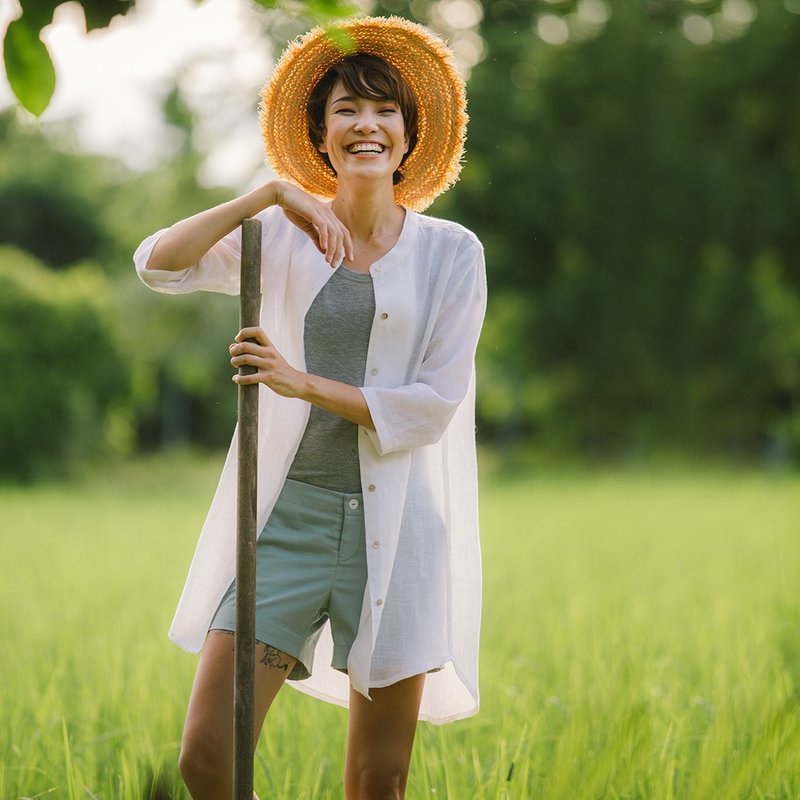 Vassana Linen Long Blouse/ White/ Off white - 女装上衣 - 棉．麻 白色