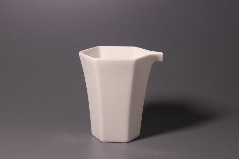 敦睦窑-玉瓷六方茶盅 素面款 - 茶具/茶杯 - 瓷 白色