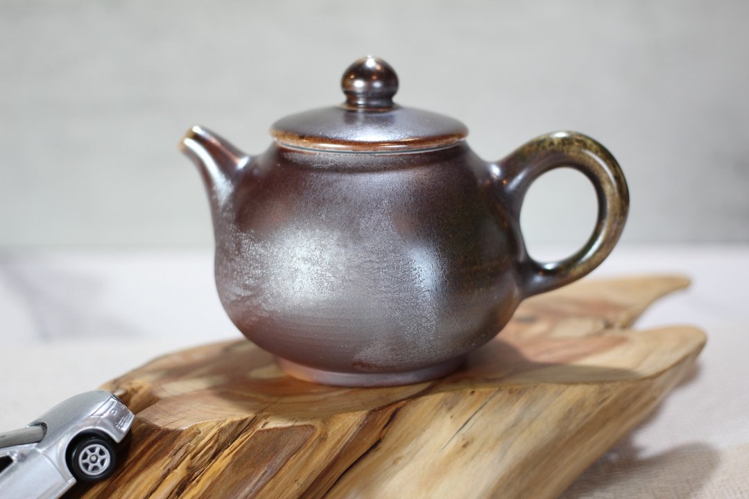 【沐春生活】220ml 柴烧茶壶 天然落灰 纯手工制 名家叶敏祥作品 - 茶具/茶杯 - 瓷 