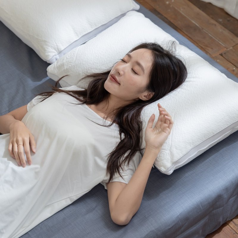 水洗枕 莱赛尔 天丝 独立筒枕 中枕 饱实感 高度适中  袋装弹簧55 - 枕头/抱枕 - 其他材质 