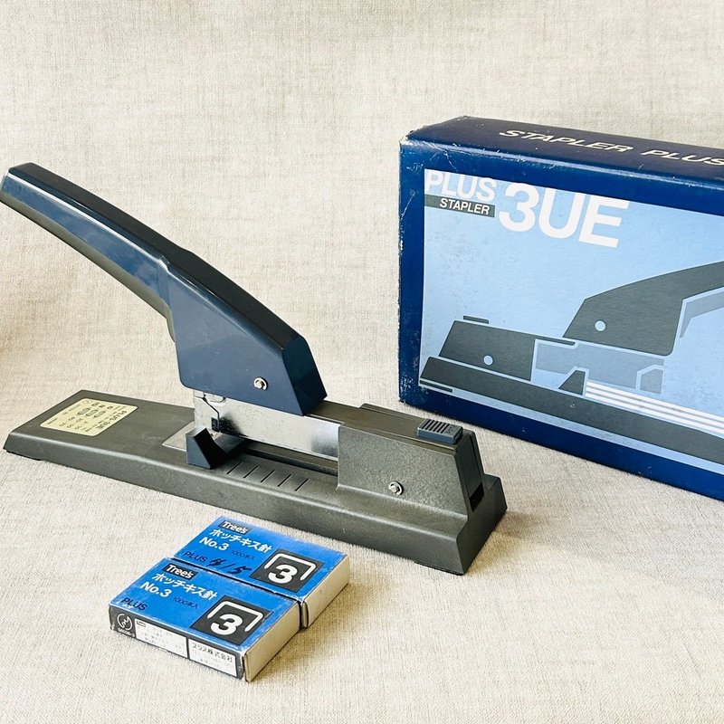 日本 PLUS-3UE重型订书针│绝版品 附赠两盒订书针 办公必备 - 其他 - 塑料 蓝色