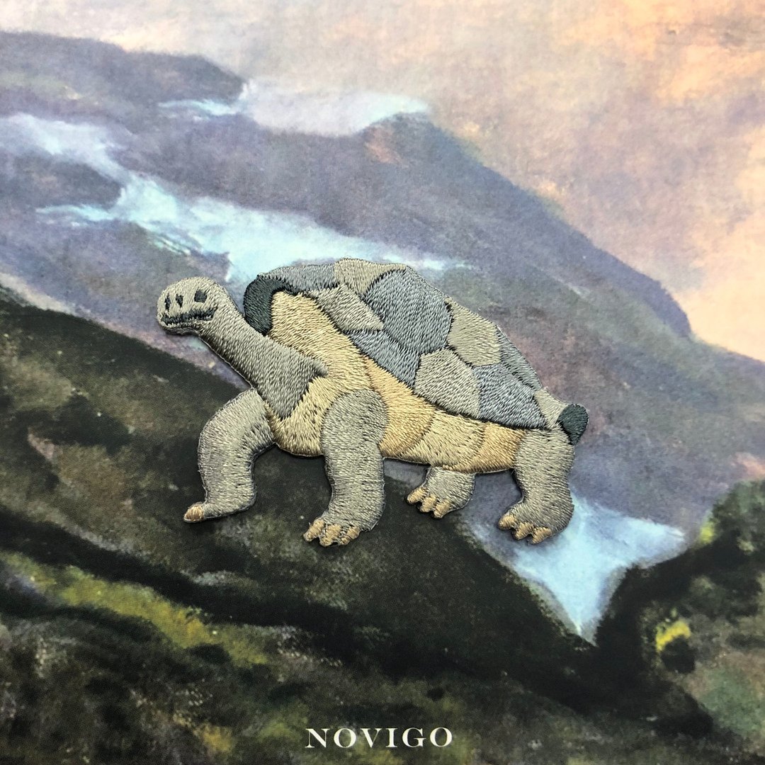 Novigo 已灭绝动物熨烫刺绣 / 平塔岛象龟 - 徽章/别针 - 绣线 