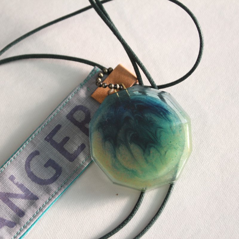 小圆镜 忧郁的午后 清透彩色树脂 吊饰 - 吊饰 - 塑料 绿色