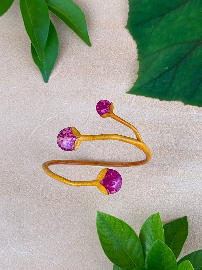 Beya 手链 / 点缀妳的日常 / 源于自然的设计 / 独特、手工、皮革 - 手链/手环 - 真皮 多色