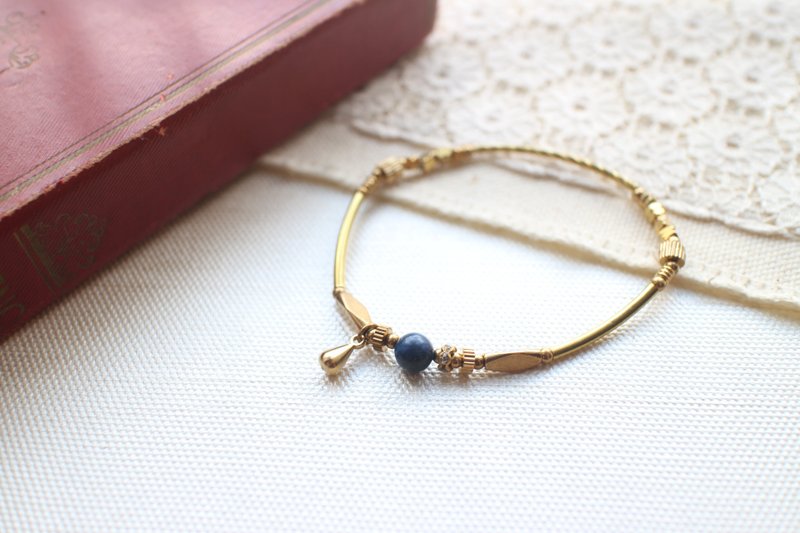 小晴天~青金石/水钻/黄铜 手工手环 - 手链/手环 - 其他金属 