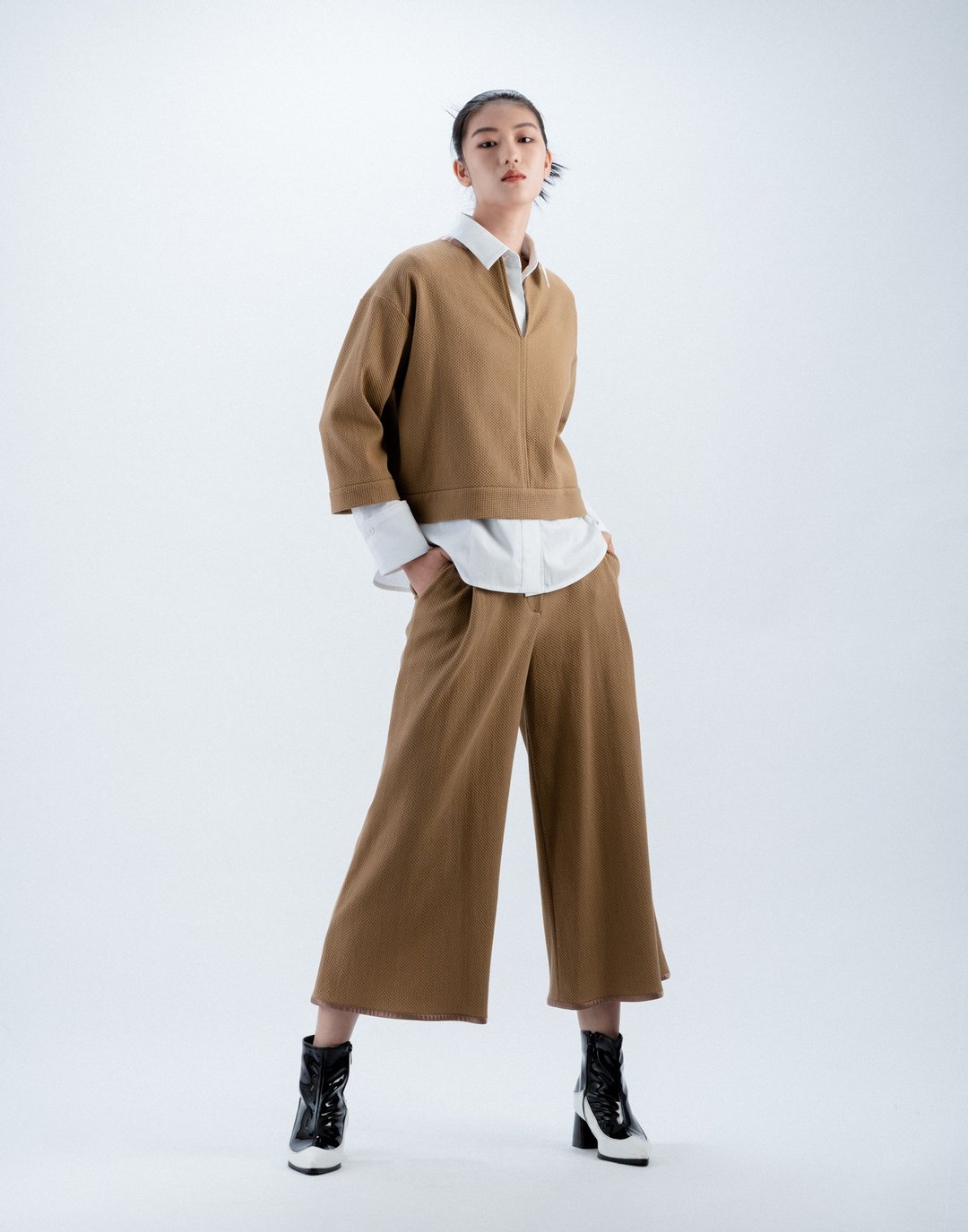 UUIN_咖啡华夫格拉链装饰裤 - 女装长裤 - 棉 咖啡色