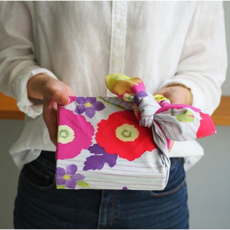 京都风吕敷包巾-小晴 二巾-花条纹(灰) - 手帕/方巾 - 棉．麻 