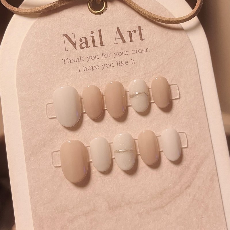 【气质金属线条 #奶茶色】 赠送 工具套组 及 透明收纳盒 - 指甲油/指甲贴 - 其他材质 卡其色