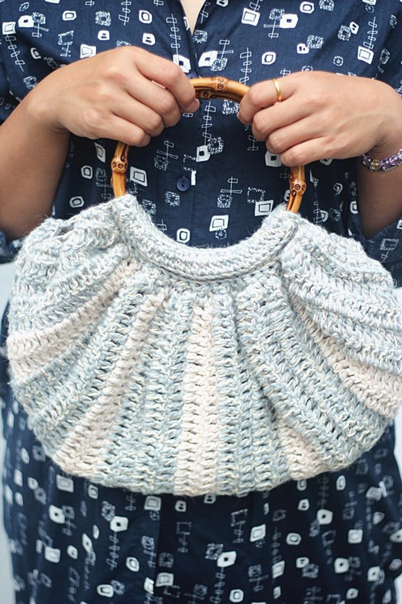 【好日手作】Handmade。竹节手把手编双色编织包／圣诞礼物 - 手提包/手提袋 - 棉．麻 蓝色