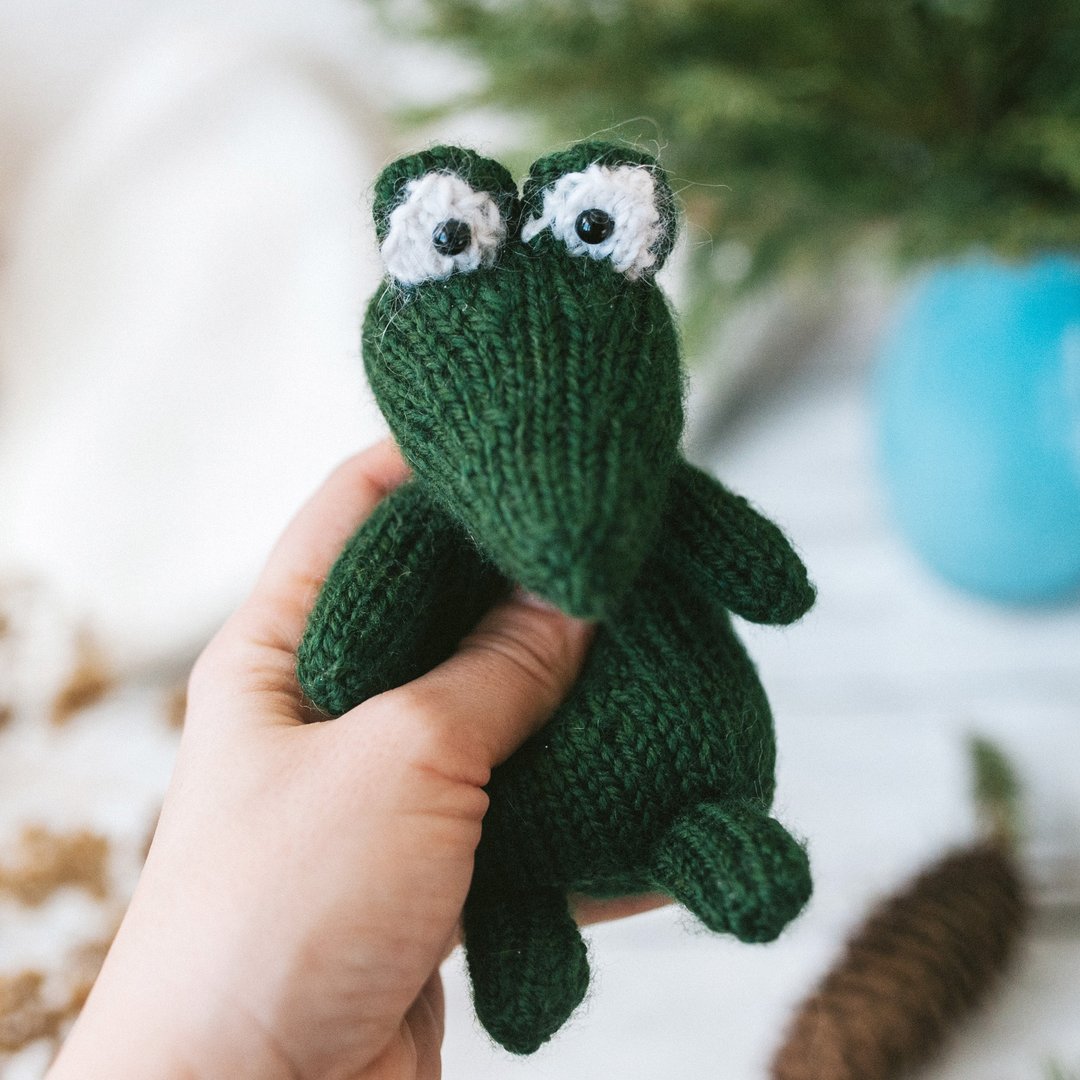 Mini Crocodile knitting pattern. Little knitted realistic alligator step by step - 手工艺教程/工具书 - 其他材质 
