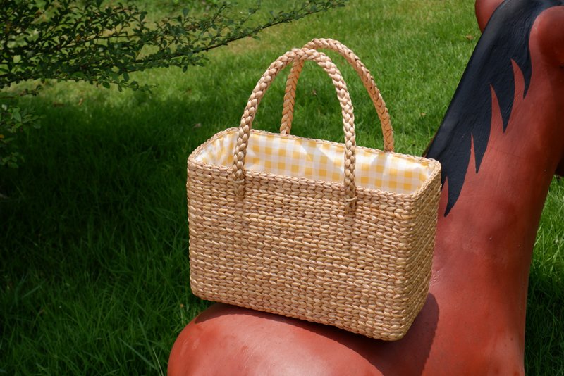 水葫芦手工编织包 质感手提野餐篮 - 手提包/手提袋 - 植物．花 卡其色