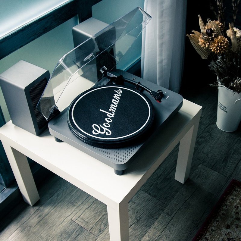 【品味生活】Goodmans MANCHESTER曼彻斯特 经典黑胶唱机 - 扩音器/喇叭 - 压克力 银色